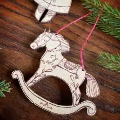 Színező díszek hintaló